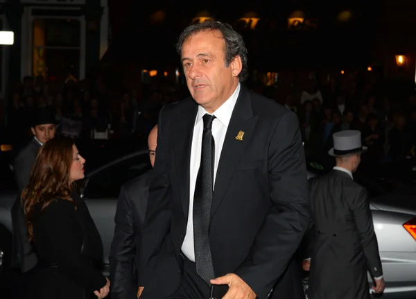Com investigações, candidatura de Michel Platini à Fifa pode ser invalidada