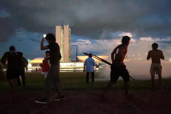 Protesto indígena em Brasília -Metrópoles