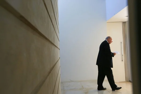 Advogados de Aécio Neves se reúnem na casa do senador em Brasília