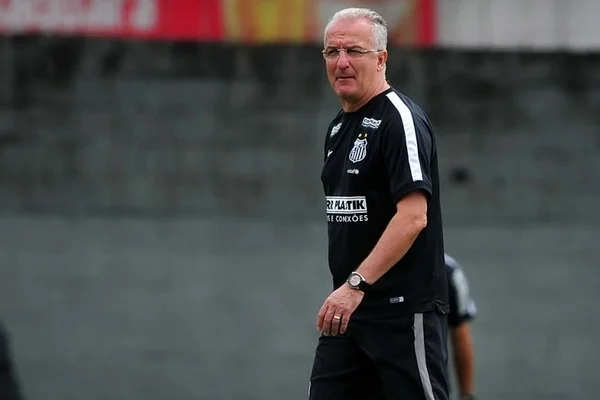 “Minha grande vitória foi ter vencido o câncer”, diz técnico Dorival Júnior