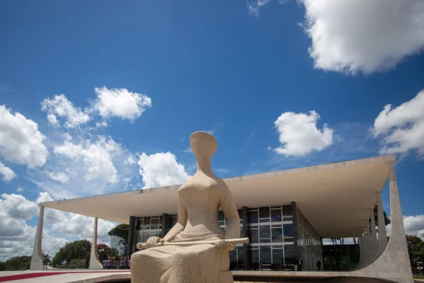 Fachada STF na Praça dos Três Poderes Brasília DF Metrópolesv