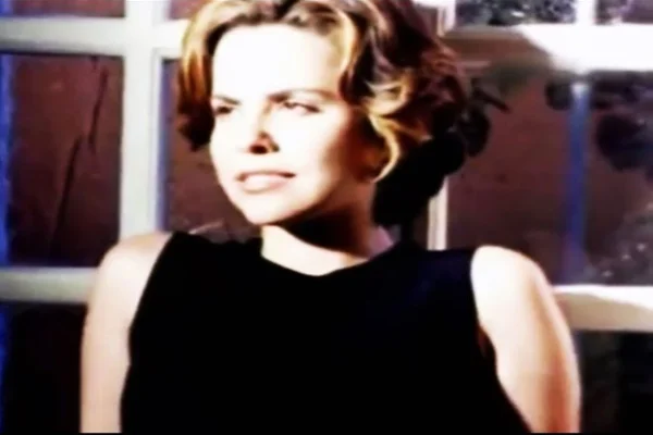 Vanessa Rangel, cantora do hit Palpite, de 1997