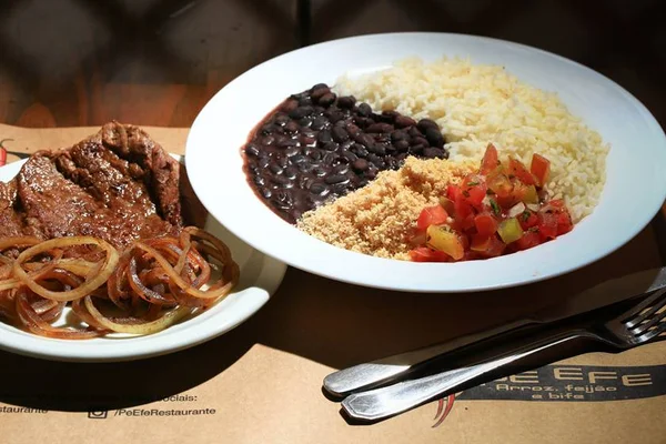 Vale muito e custa pouco: Pê Efe serve pratos a, no máximo, R$ 15