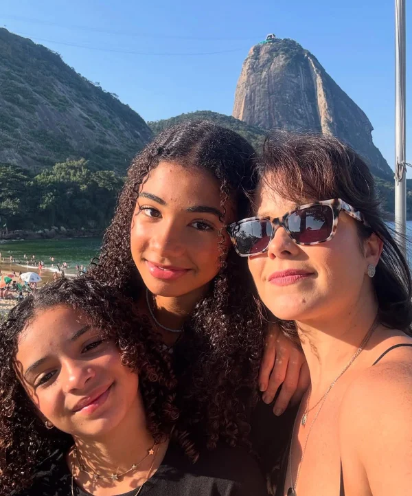 Samara Felippo desabafa sobre abandono paterno e detona: “É um aborto” - destaque galeria