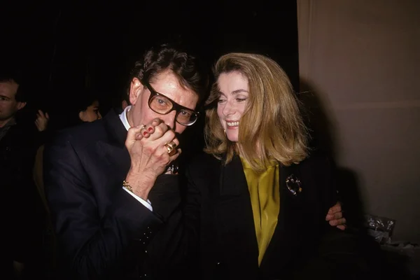 Yves Saint-Laurent e Catherine Deneuve