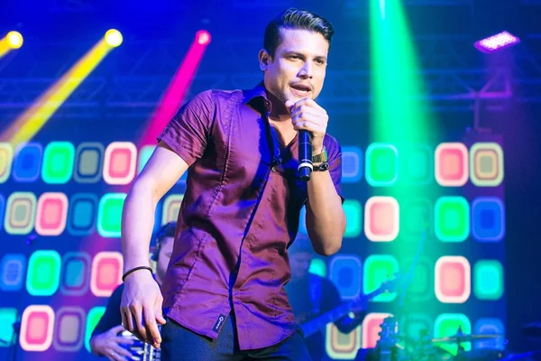 Israel Novaes volta a Brasília para show na Bamboa Brasil