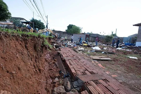 Tragédia anunciada: DF tem 4.733 imóveis em 36 áreas de risco