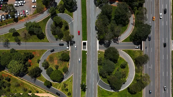 102 Sul, Rua das Farmácias, Aniversário de Brasília