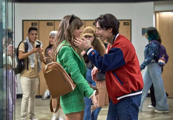 Além da Netflix: conheça outras adaptações de Rebelde
