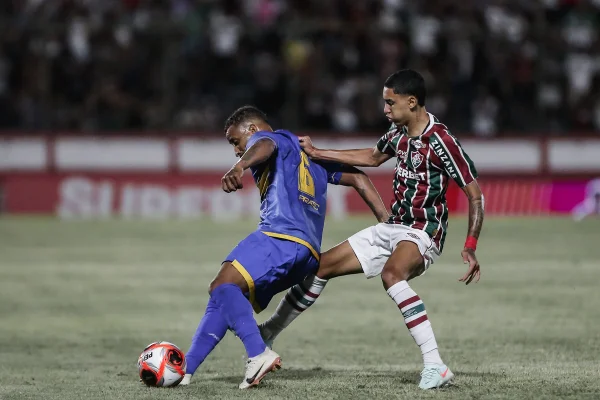 Imagem colorida do jogo entre Fluminense e Sampaio Correa - Metrópoles