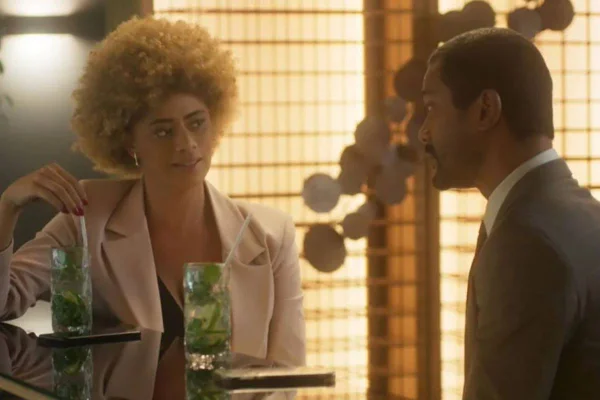 Imagem colorida de Ben e Valéria, personagens da novela Vai na Fé - Metrópoles