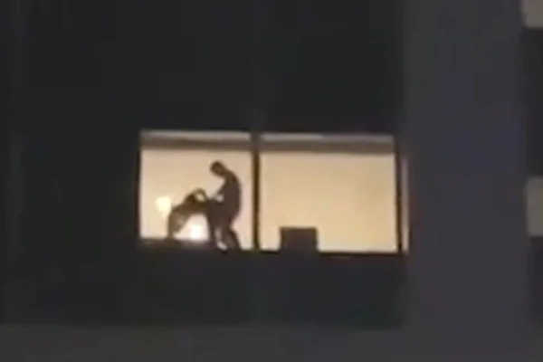 Casal faz sexo em evento religioso