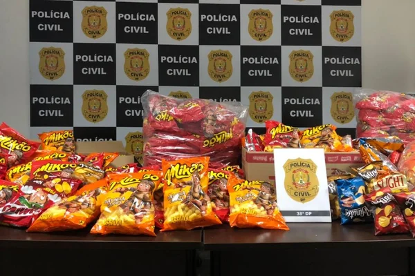 Operação da Polícia Civil prende golpistas e apreende salgadinhos