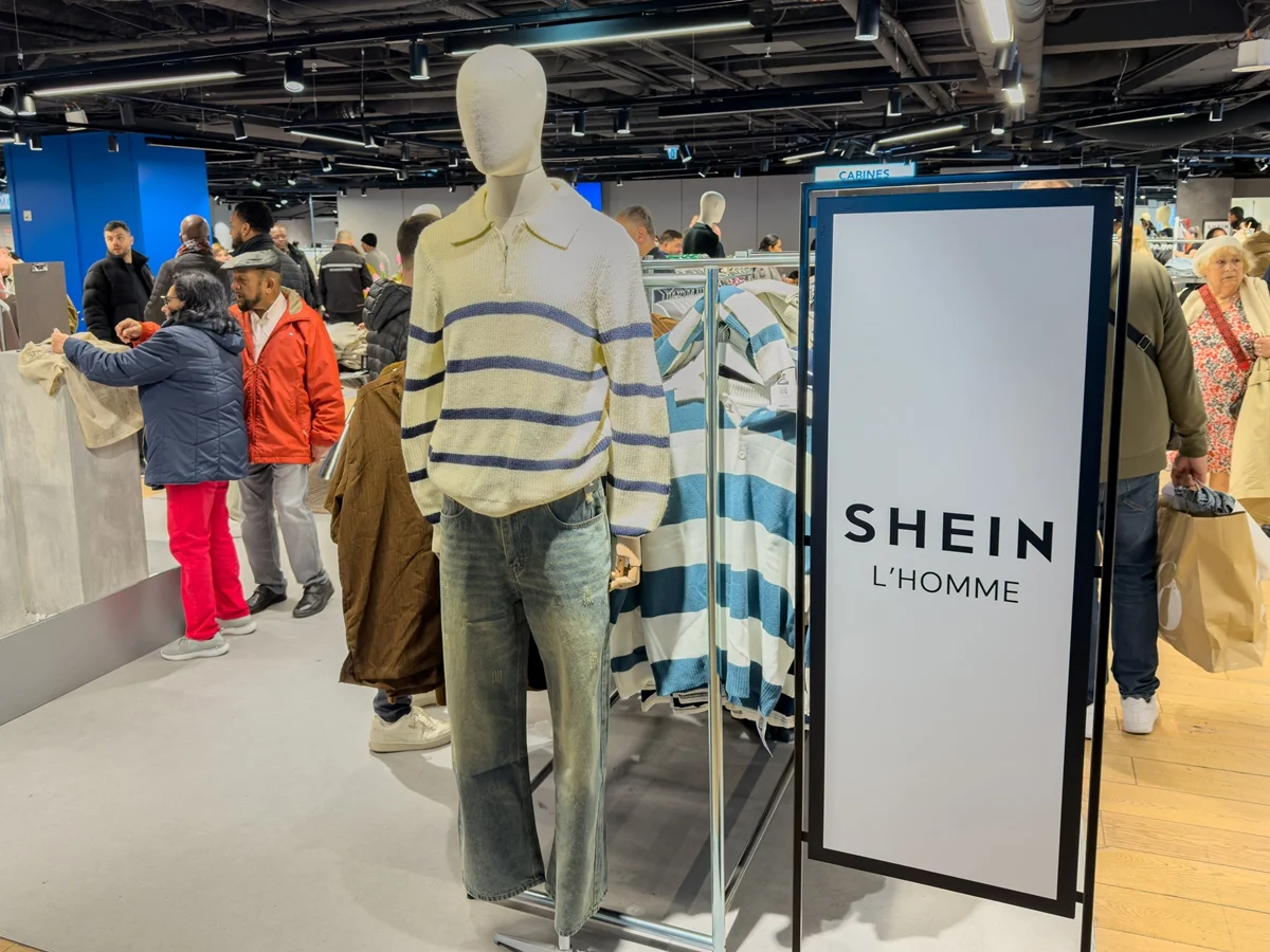 Shein enfrenta uma baixa de 22% em suas ações, após entrada na Bolsa de Valores de Hong Kong, em setembro de 2026 Shein enfrenta uma baixa de 22% em suas ações, após entrada na Bolsa de Valores de Hong Kong, em setembro de 2026