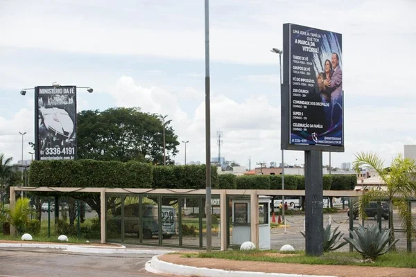 MP apreende cofres com dólares na igreja de Sandra e Fadi Faraj