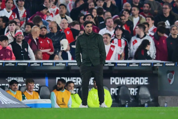 Abel Ferreira no jogo contra o River Plate