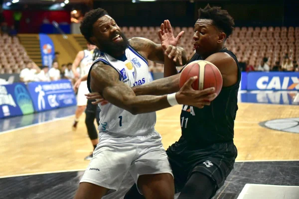 Disputa entre Brunão e McCree entre Brasília e Minas no Torneio Abertura NBB
