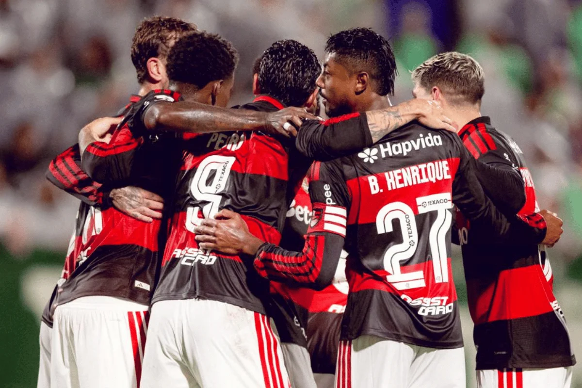 Jogadores do Flamengo comemoram gol diante da Chapecoense Jogadores do Flamengo comemoram gol diante da Chapecoense