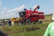 Maquinário no campo