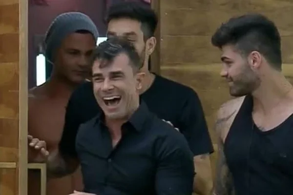 A Fazenda tem novo peão! Jorge Souza entra no lugar de Phellipe