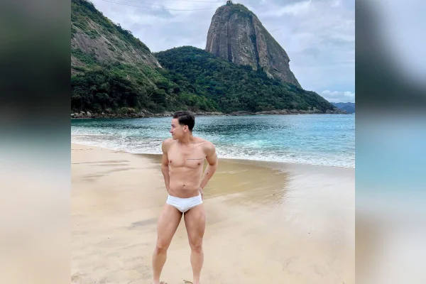 Imagem colorida mostra Jonatas Davi Rodrigues, que utiliza o nome comercial de Pietro Rodrigues - Metrópoles