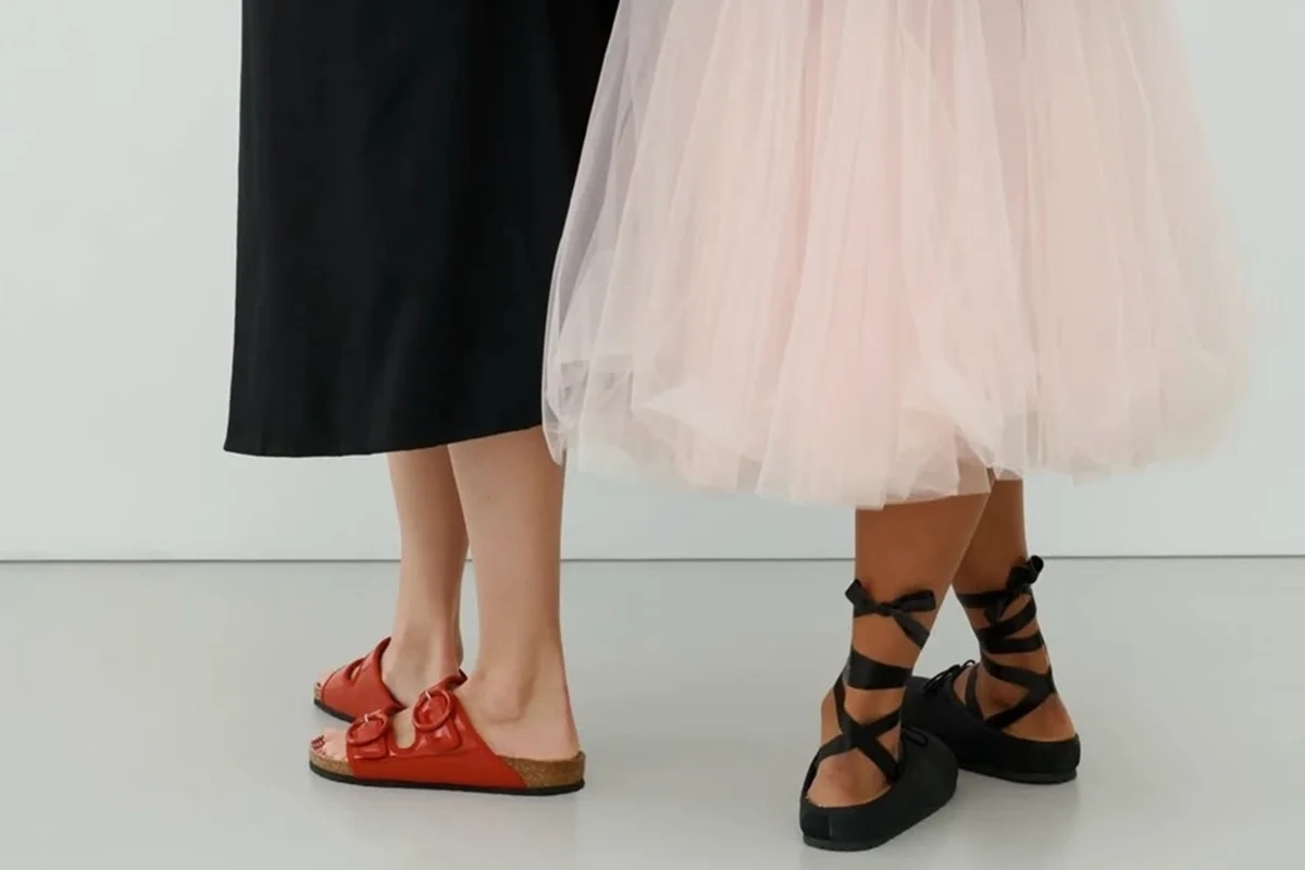 Birkenstock explora estética do balé em collab com a grife Repetto