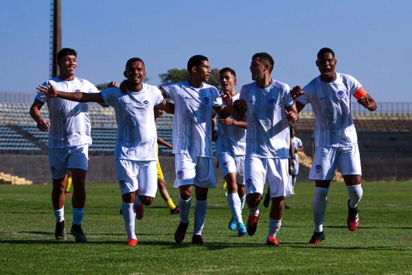 Taguatinga estreia na Série B com goleada sobre o Greval e liderança