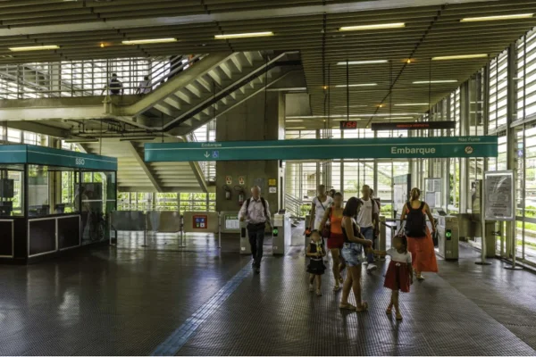 Estação de trem Hebraica-Rebouças, na linha Esmeralda - Metrópoles
