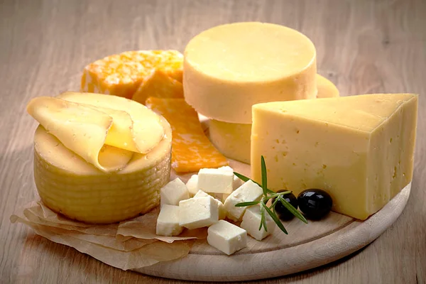 Estudo sugere que comer laticínios 2 vezes por dia reduz risco de doenças