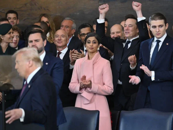 Musk se “declara” a Trump: “Amo tanto quanto um homem hétero pode”