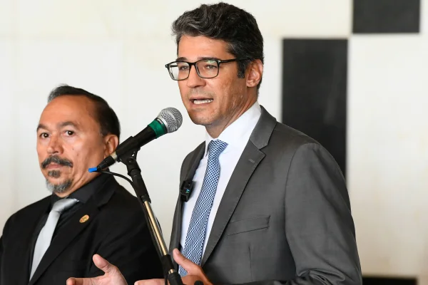 Alison Souza, presidente do Sindilegis
