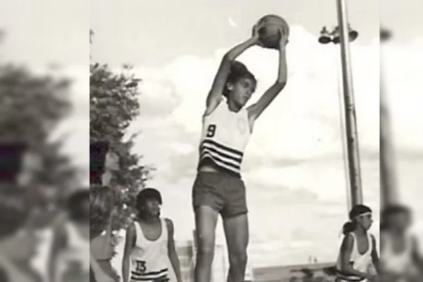 Oscar Schmidt começou carreira brilhante no basquete em Brasília
