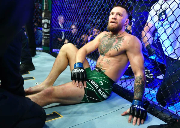 Difícil acreditar quanto McGregor ganha por minuto. Neymar também