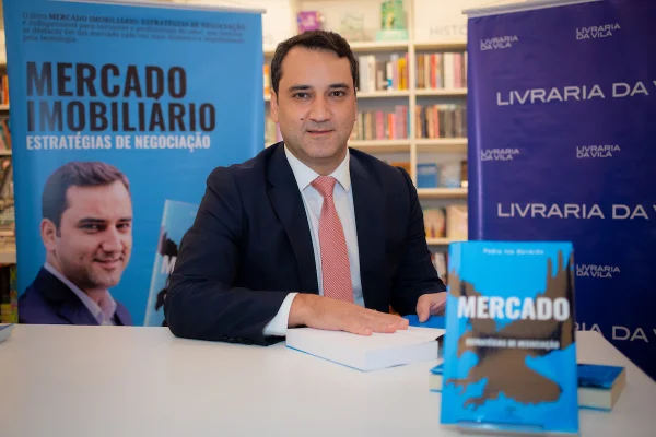 Pedro Ivo Hermida lança livro sobre negociações no mercado imobiliário