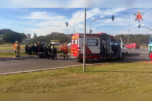 Motociclista morre em acidente no Eixo Monumental