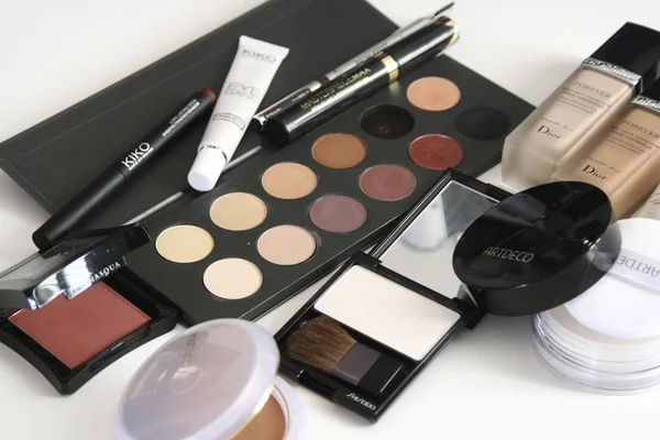 Black Friday: 10 produtos de skincare e maquiagem imperdíveis