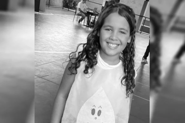 Imagem de menina que morreu após inalar
