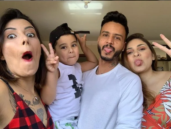 O trisal mora com Miguel, de 4 anos, filho de Sanny e Diego O trisal mora com Miguel, de 4 anos, filho de Sanny e Diego