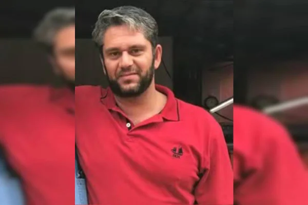 Advogado é encontrado morto sem camisa dentro de carro