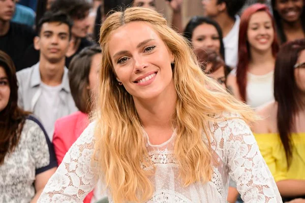 No Altas Horas, Maria Ribeiro deixa Carolina Dieckmann constrangida