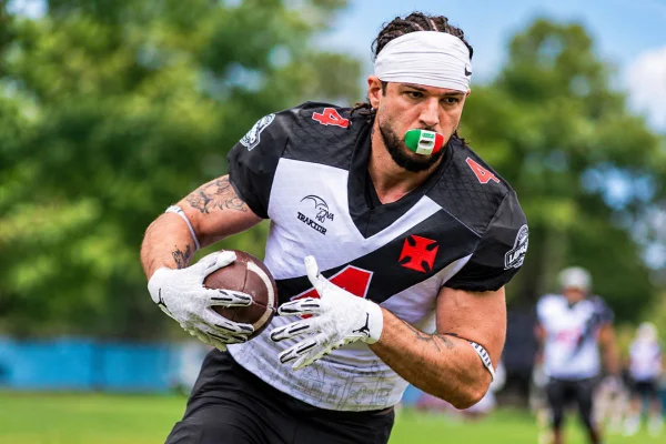 Metrópoles transmite jogos dos playoffs da Superliga de Futebol Americano