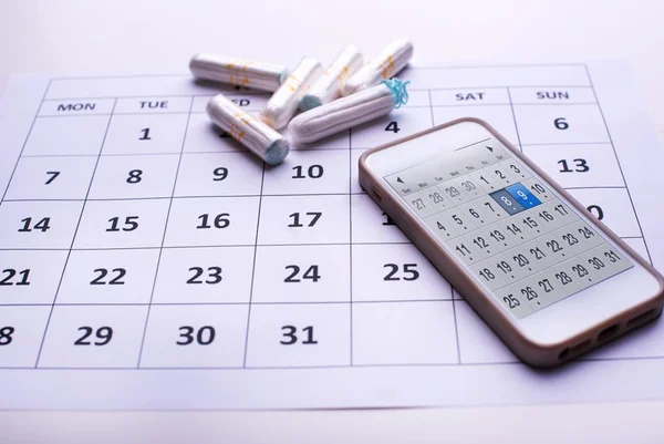 Mito ou verdade: mulheres que andam juntas, menstruam juntas?