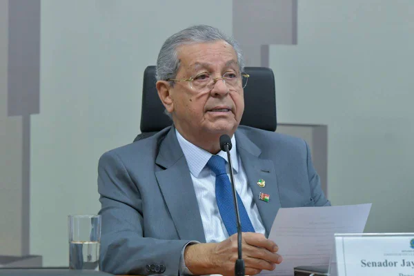 imagem colorida mostra senador Jayme Campos (União-MT) - Metrópoles