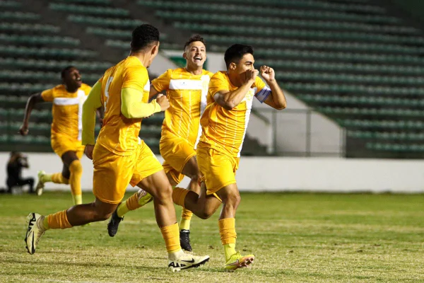 Brasiliense empata com o Gama no jogo de ida da semifinal do Sub-20