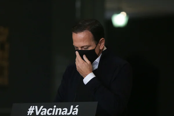 “Chegada de uma nova variante ao estado exige cautela”, diz Doria