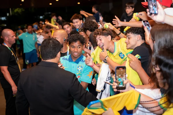 Imagem colorida de Seleção Brasileira no Hotel - Metrópoles