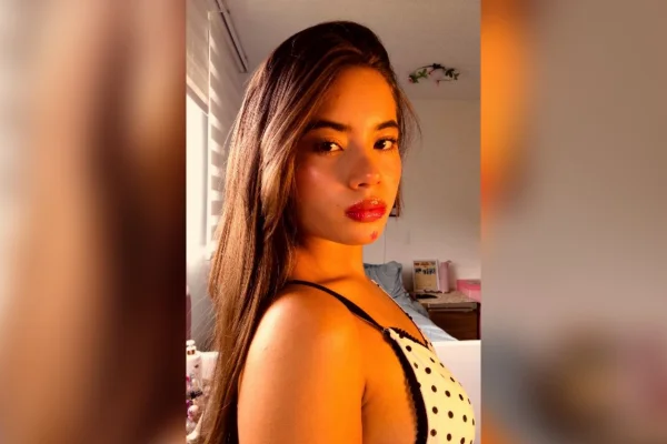 Imagem colorida mostra a influenciadora colombiana Sofia Murillo, de 17 anos - Metrópoles
