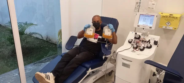 Homem sonha completar 100 doações de sangue no aniversário de 50 anos