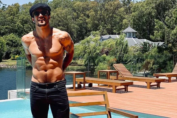 Grazi Massafera baba em foto de Caio Castro: “Eita mas que…”