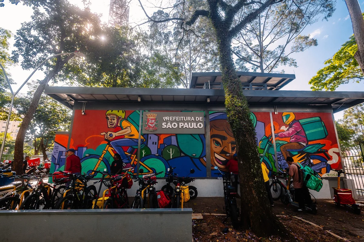 Mais dignidade: Espaço Motoboy transforma a rotina de quem circula por SP - imagem 3 Mais dignidade: Espaço Motoboy transforma a rotina de quem circula por SP - imagem 3